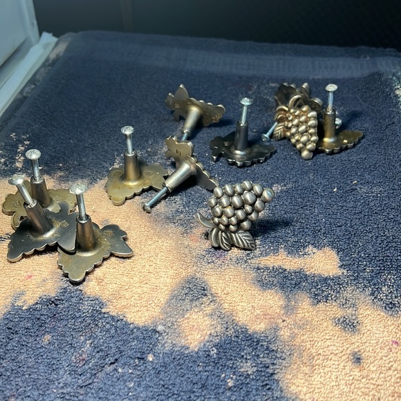 Cabinet knobs grapes - Picture 3 of 4